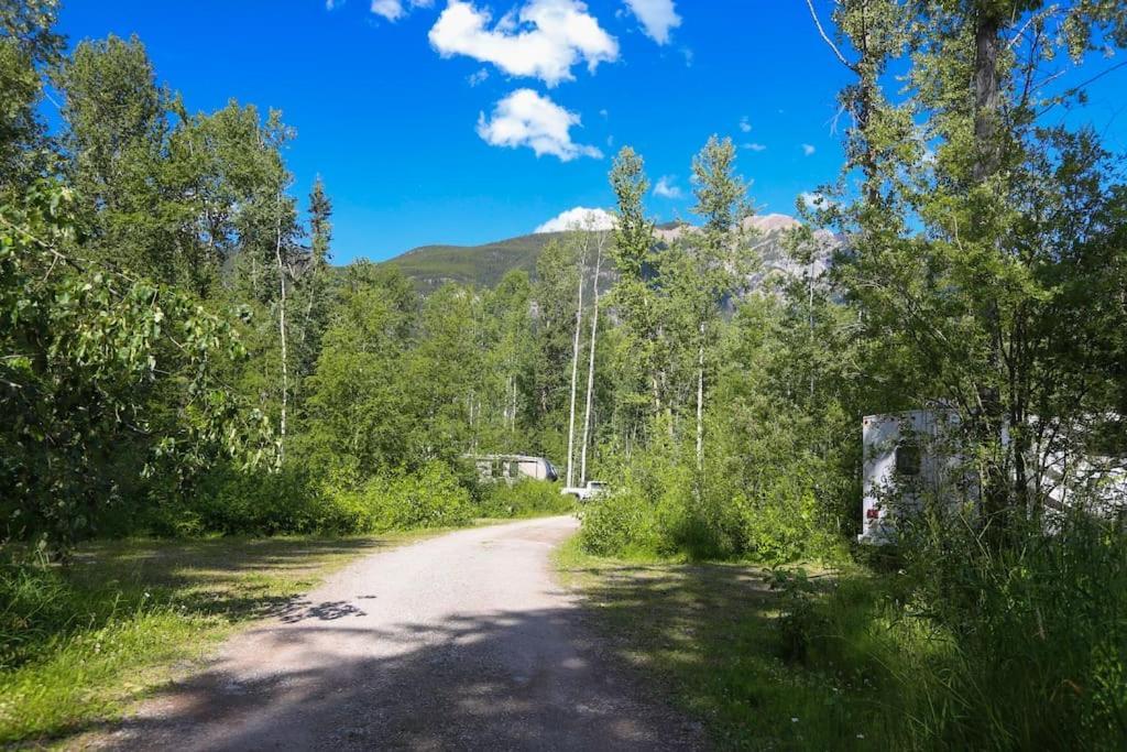 מלון Golden Riverfront Campground מראה חיצוני תמונה